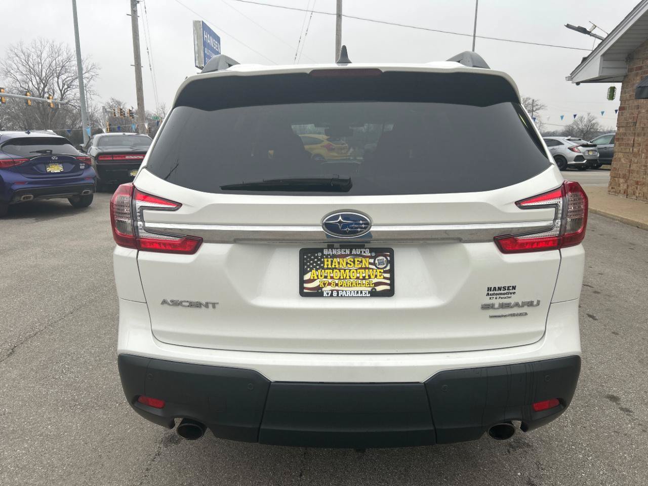 Used 2023 Subaru Ascent Premium w/ Convenience Package AWD/4WD image 6