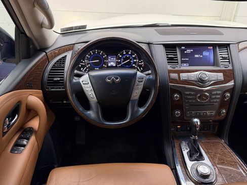 Used 2016 INFINITI QX80 4WD w/ Signature Edition Package image 35