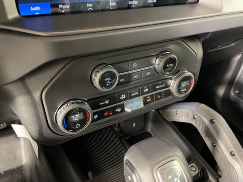 New 2025 Ford Bronco Badlands AWD/4WD image 5