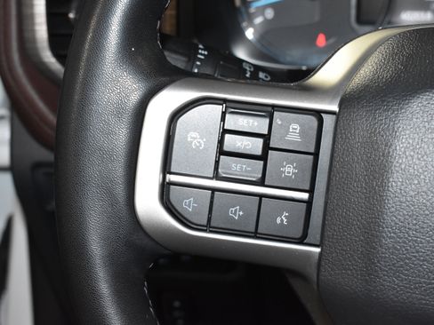 Used 2024 Ford Expedition Limited image 18