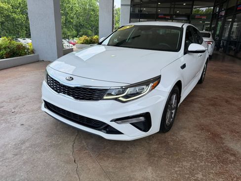 Used 2020 Kia Optima LX FWD image 3