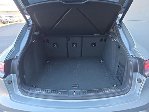 Used 2025 Porsche Macan GTS image 17