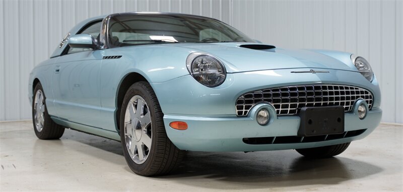 Used 2002 Ford Thunderbird RWD image 3