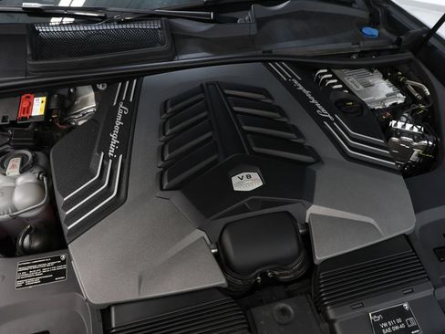 Used 2022 Lamborghini Urus AWD/4WD image 14