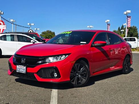 Used 2018 Honda Civic EX image 3