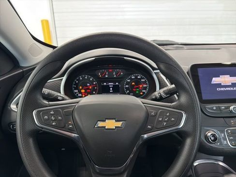 Used 2024 Chevrolet Malibu LT image 14