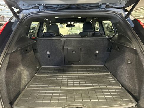 Certified 2023 Volvo XC40 Recharge Plus w/ Protection Package Premier image 26