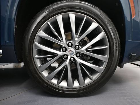 Used 2025 Buick Enclave Avenir AWD/4WD image 15
