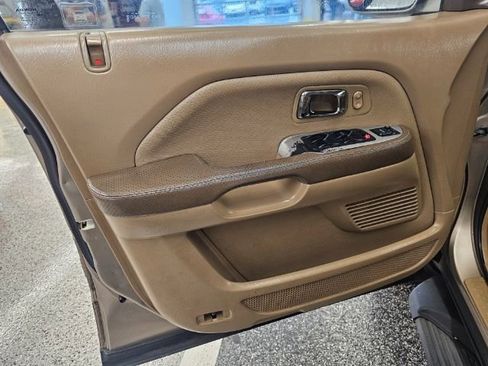 Used 2004 Honda Pilot EX image 27