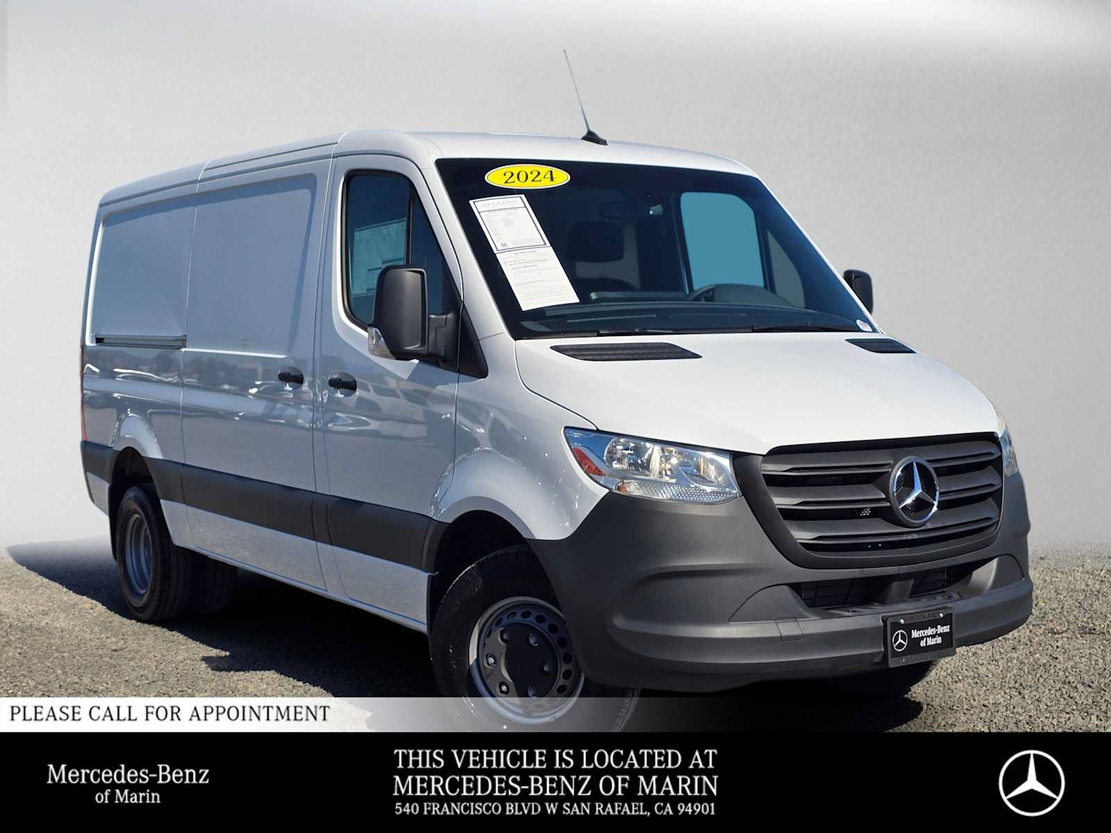 Used 2024 Mercedes-Benz Sprinter 3500 image 1