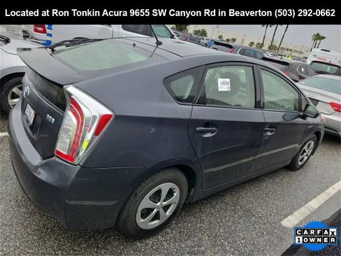 Used 2014 Toyota Prius Two image 6