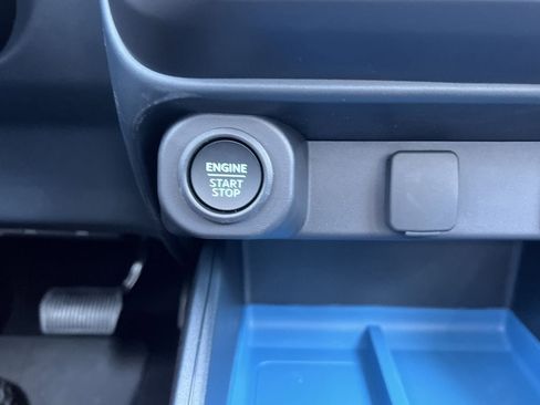 New 2025 Ford Maverick XLT w/ XLT Luxury Package image 5