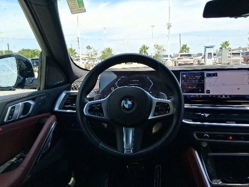 Used 2025 BMW X6 xDrive40i w/ Executive Package AWD/4WD image 10