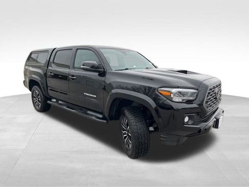 Used 2023 Toyota Tacoma TRD Sport w/ Technology Package image 9
