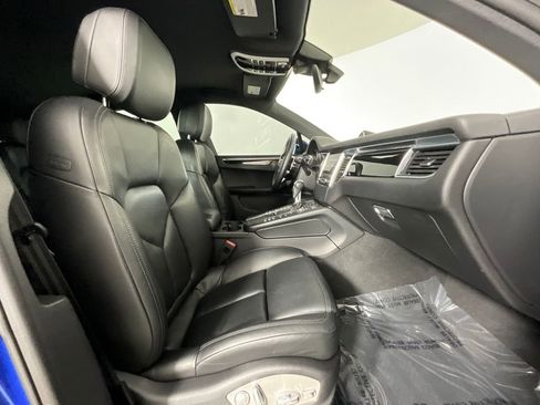 Used 2018 Porsche Macan AWD/4WD image 20