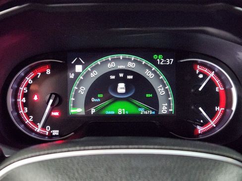 Used 2024 Toyota RAV4 XLE Premium FWD image 35
