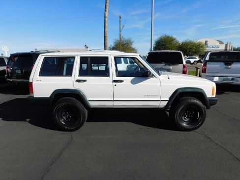 Used 1998 Jeep Cherokee Sport image 8