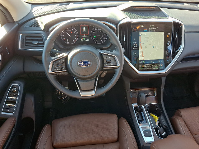 Used 2024 Subaru Ascent Touring w/ Popular Package #2 AWD/4WD image 12
