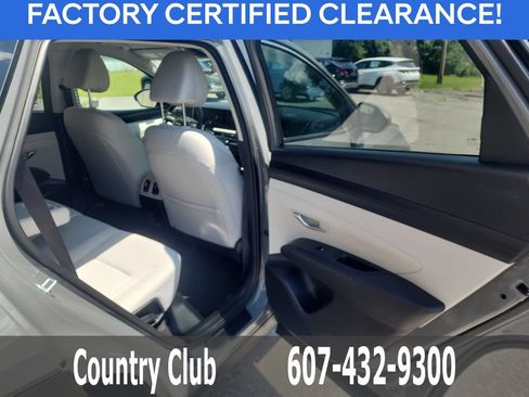 Used 2025 Hyundai Tucson SEL AWD/4WD image 30