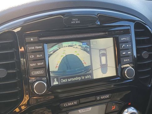 Used 2015 Nissan Juke SV w/ Technology Package image 21