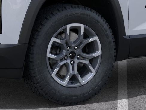 New 2026 Chevrolet Equinox ACTIV AWD/4WD image 9