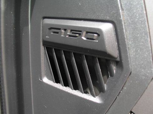 Used 2020 Ford F150 XLT w/ Equipment Group 302A Luxury AWD/4WD image 50