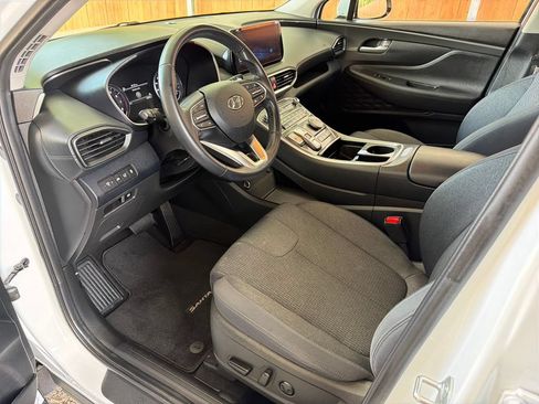 Used 2023 Hyundai Santa Fe SEL FWD image 2