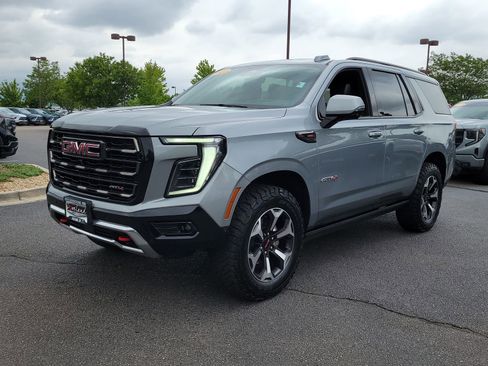 Used 2025 GMC Yukon AT4 Ultimate AWD/4WD image 7