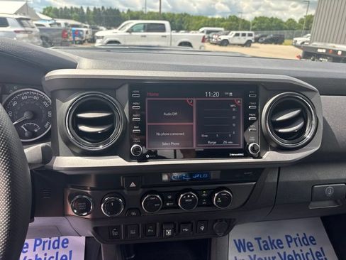 Used 2021 Toyota Tacoma TRD Sport w/ Technology Package AWD/4WD image 31