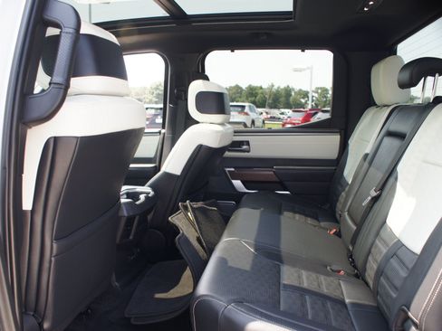 Used 2025 Toyota Tundra Capstone AWD/4WD image 15