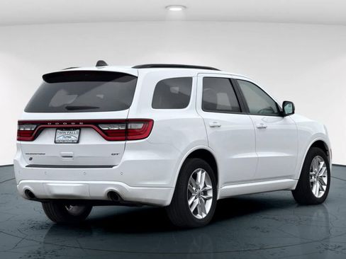 Used 2024 Dodge Durango GT image 2