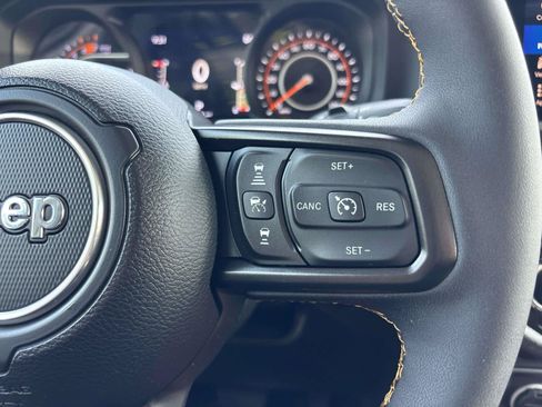 Used 2024 Jeep Wrangler Unlimited Sport AWD/4WD image 24
