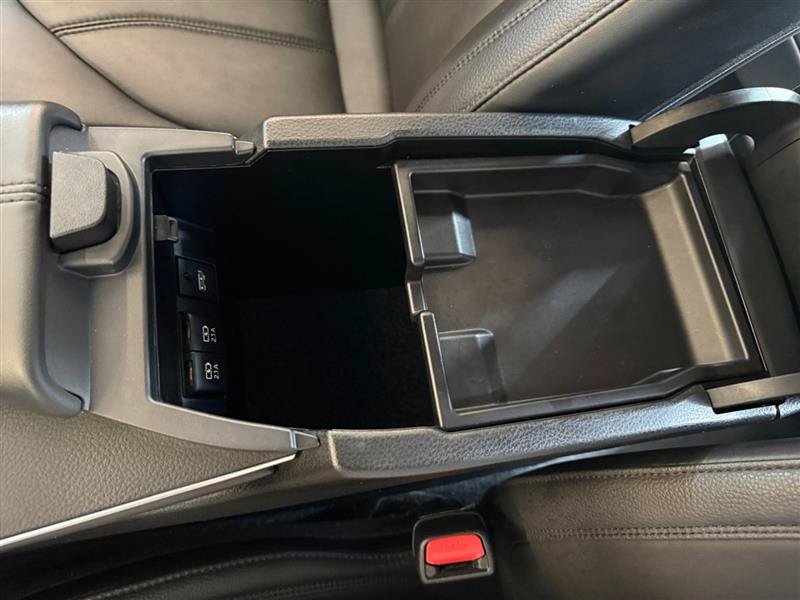 Used 2019 Toyota Avalon XLE w/ Moonroof Package FWD image 30