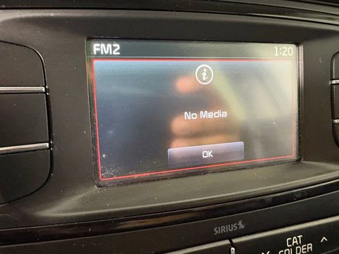 Used 2016 Kia Sorento FWD image 27