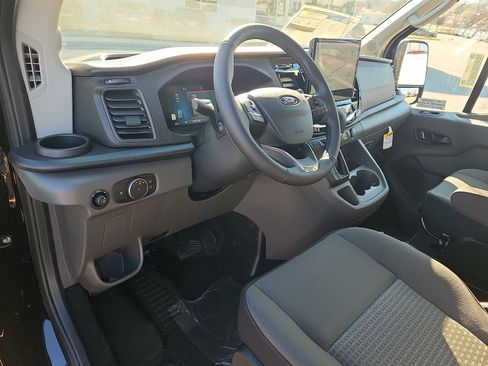 New 2026 Ford Transit 350 XLT image 6