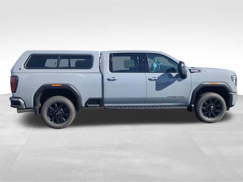 Used 2025 GMC Sierra 2500 AT4 w/ AT4 Premium Plus Package AWD/4WD image 7