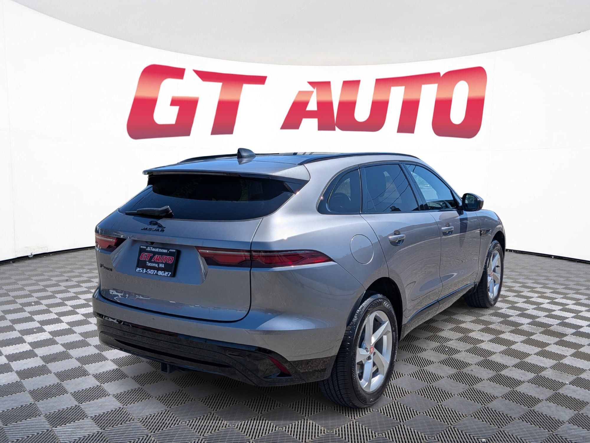 Used 2023 Jaguar F-PACE S AWD/4WD image 4