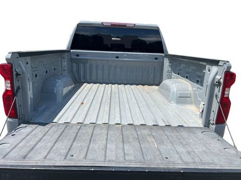 Used 2024 Chevrolet Silverado 1500 LT AWD/4WD image 19