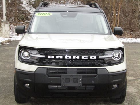 Used 2025 Ford Bronco Sport Outer Banks w/ Outer Banks Tech Package+ image 7