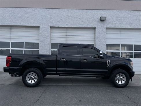 Used 2022 Ford F350 Platinum image 1