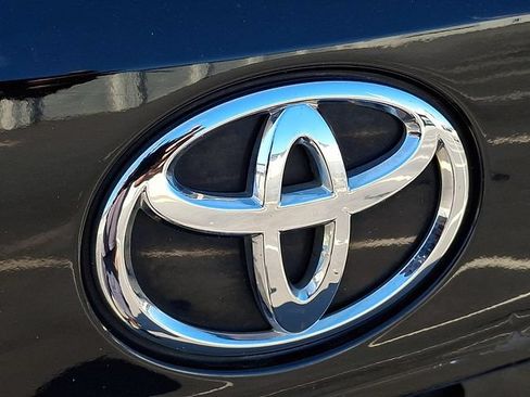 Used 2022 Toyota Highlander XSE AWD/4WD image 24