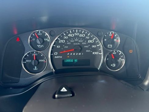 Used 2022 Chevrolet Express 2500 w/ Safety Package RWD image 26