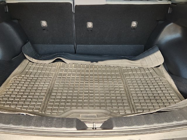 Used 2023 Toyota Corolla Cross LE AWD/4WD image 22