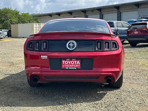 Used 2013 Ford Mustang Coupe RWD image 6