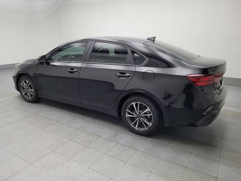 Used 2023 Kia Forte LXS image 3