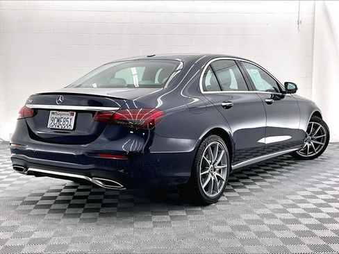Used 2022 Mercedes-Benz E 350 Sedan image 11