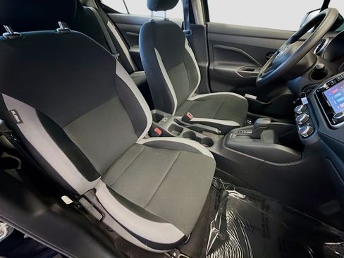 Used 2025 Nissan Versa S w/ Trunk Package FWD image 15