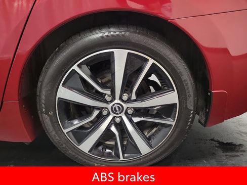Used 2023 Nissan Maxima SL FWD image 10