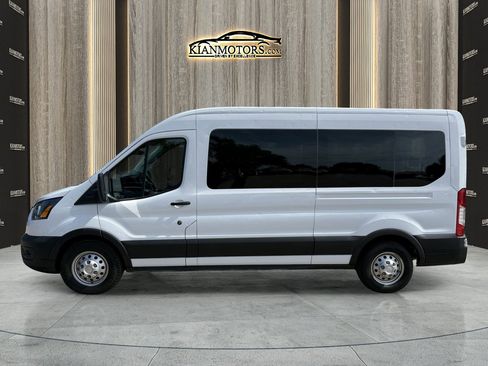 Used 2023 Ford Transit 350 XL image 4