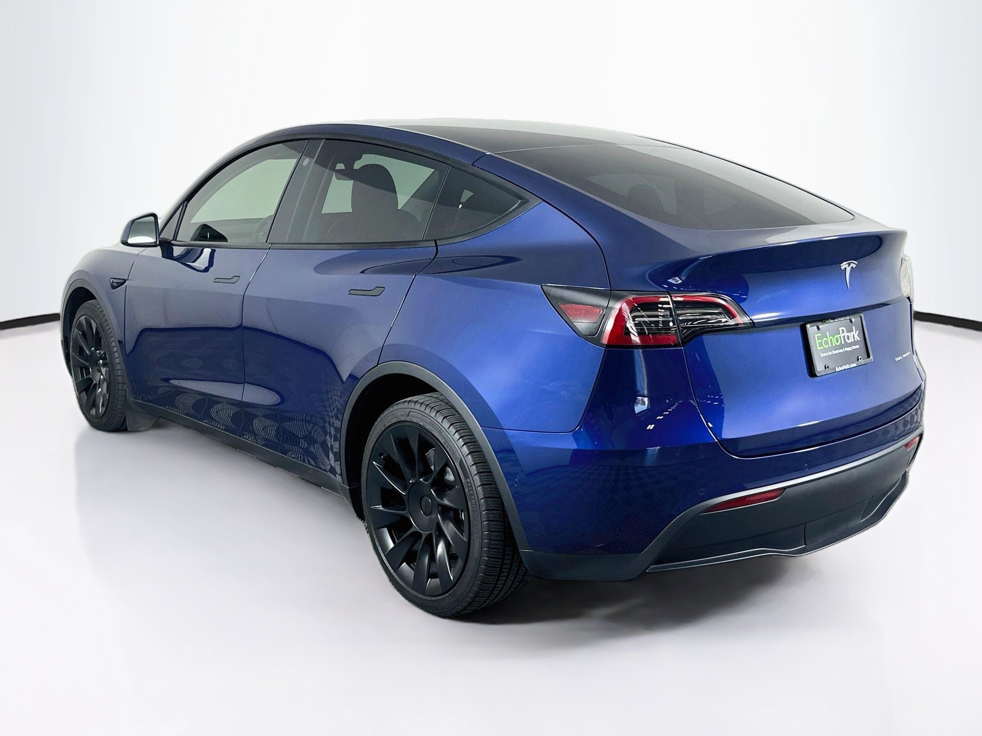 Used 2022 Tesla Model Y Long Range AWD/4WD image 5